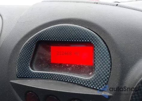 2005 Pontiac Grand Prix from USA, damaged, VIN 2G2WP522351172136